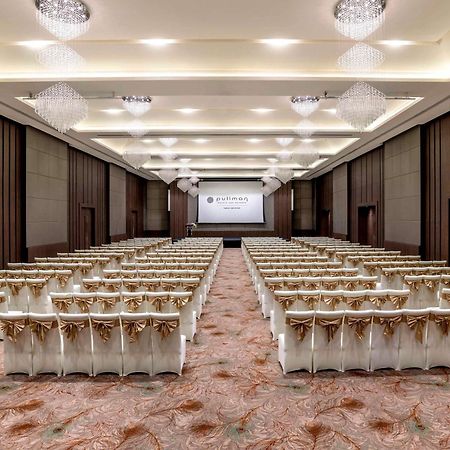 Hotel Pullman Yangon Centrepoint Esterno foto