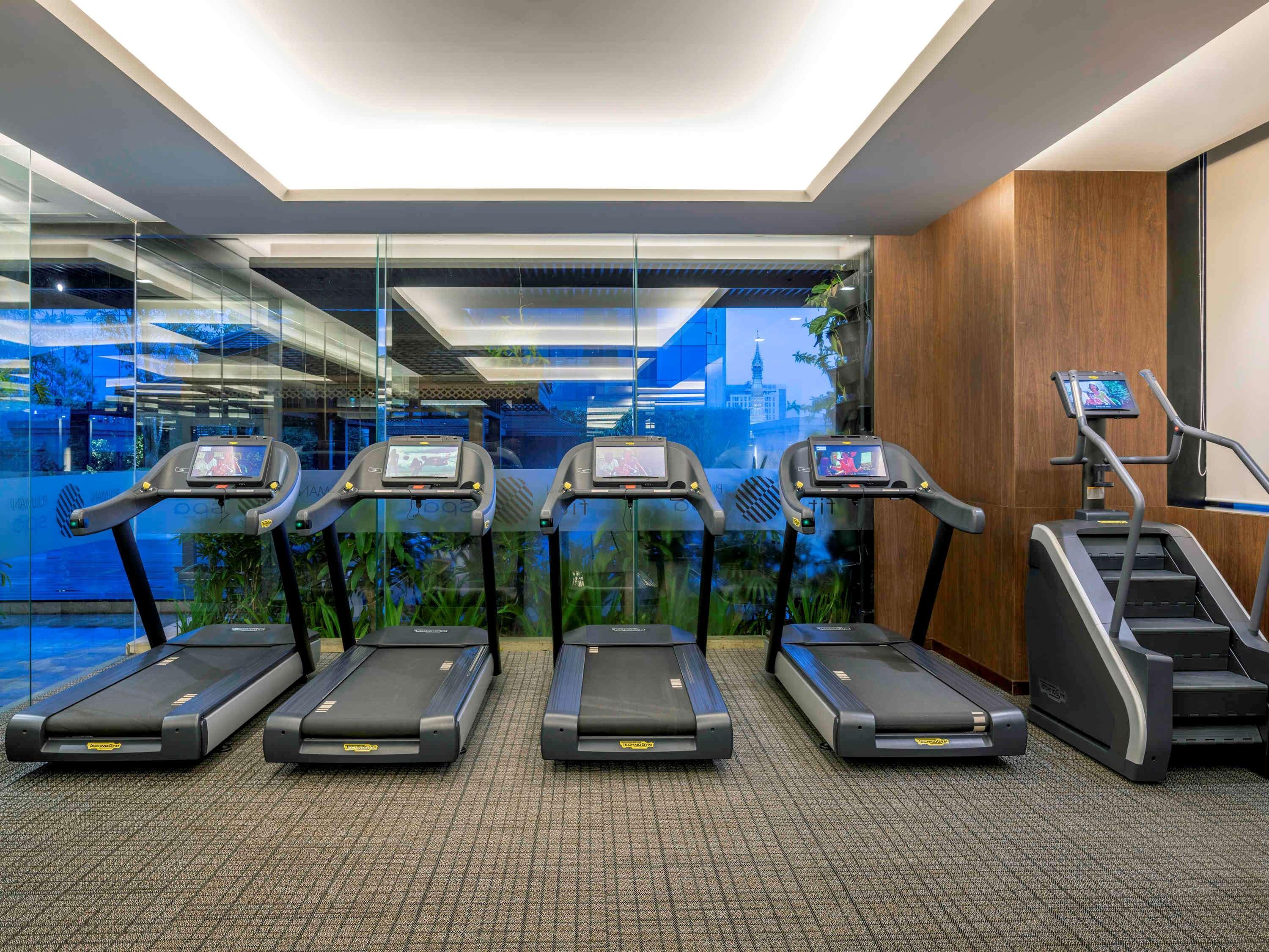 Hotel Pullman Yangon Centrepoint Esterno foto