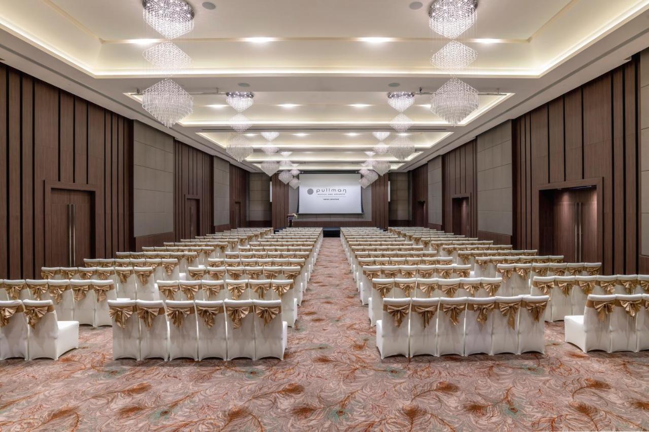Hotel Pullman Yangon Centrepoint Esterno foto